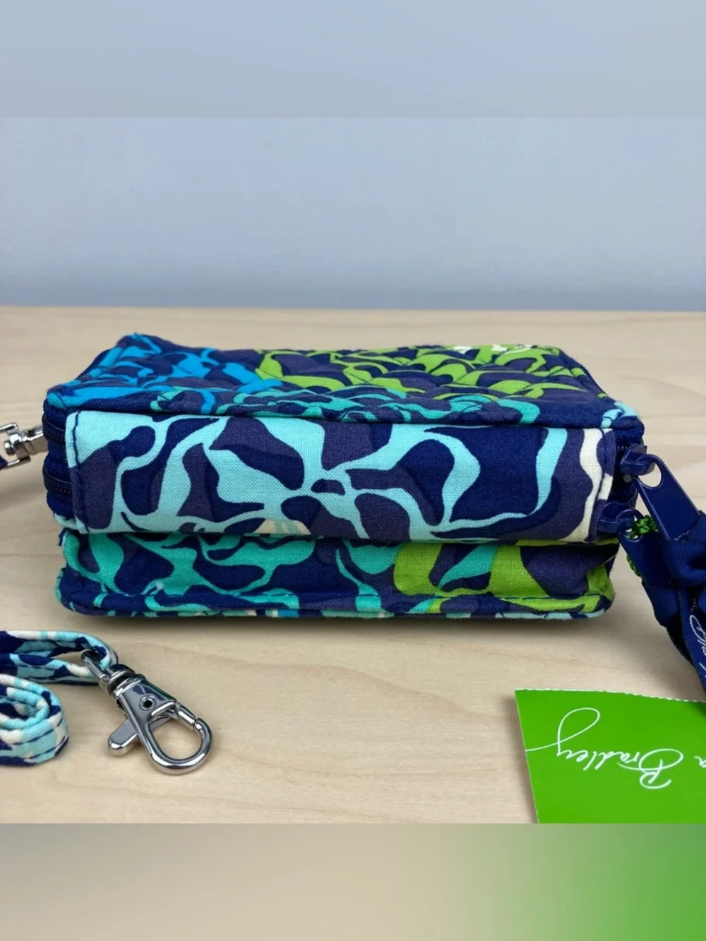 Vera Bradley 'All in One Crossbody'  Purse / Wristlet ~ Katalina Blues ~ NWT $54 - Picture 7 of 13